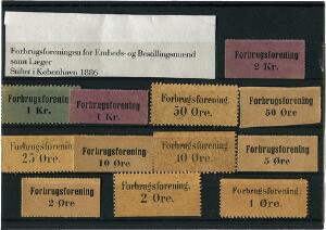 Samling værdimærker fra Forbrugsforeningen for Embeds- og Bestillingsmænd samt Læger - Kbh. 1886, i værdierne 1, 2, 5, 10, 25, 50 øre, 1 og 2 kr, i alt 12 stk.