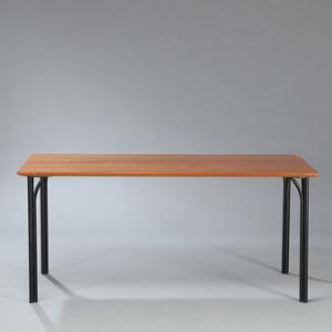 Nanna Ditzel Trinidad-Tobago. Spisestue bestående af rektangulært spisebord samt seks armstole. 7