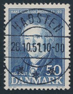 1951. Ørsted. 50 øre, blå. Variant STREG I S. Et fantastisk eksemplar, annulleret med helt retvendt stempel HADSTEN 28.10.51. LUXUS. AFA 450