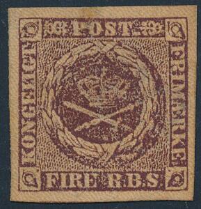 1853. 4 RBS Thiele II, mørk rødbrun. Bredrandet ubrugt mærke, uden gummi. En lille lukket rift i nord, mellem P-O i POST. AF 8500. Udtalelse Nielsen.