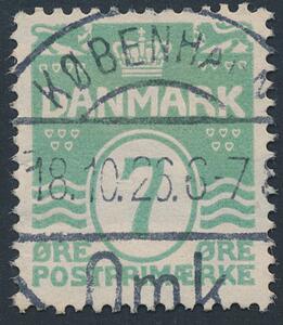 1926. Bølgel. 7 øre lysgrøn. LUX-stempel København 18.10.26