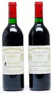 2 bts. Château Cheval Blanc, 1. Grand Cru Classé A 1989 A hfin.