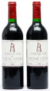 2 bts. Château Latour, Pauillac. 1. Cru Classé 1986 A hfin.