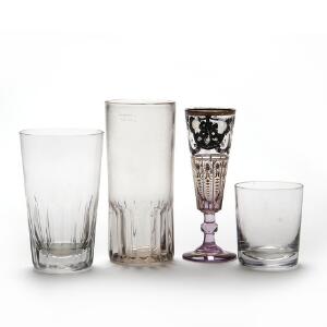 Samling glas bestående af champagneglas samt diverse drinks og ølglas. Antagelig England, Tyskland, 19.-20. årh. H. ca. 8-16 cm. 22