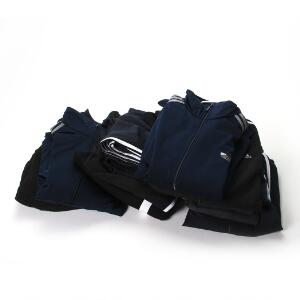 Adidas Større samling sportstøjs i flere str. bestående af jakker og bukser. Ubrugt