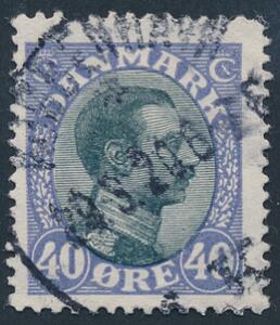 1918. Chr. X, 40 øre blålillagrå. Variant Streg på epauletten. AFA 500