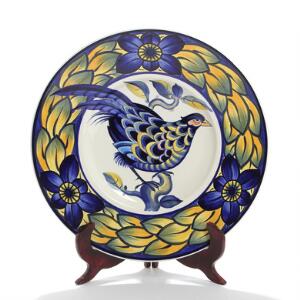 Christian Joachim Blue Phesant. Rundt fad af porcelæn, dekoreret i farver, Kgl. P. nr. 1738 733. Diam. 45.