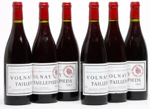 6 bts. Volnay 1. Cru Taillepieds, Domaine Marquis d Angerville 1997 A hfin.