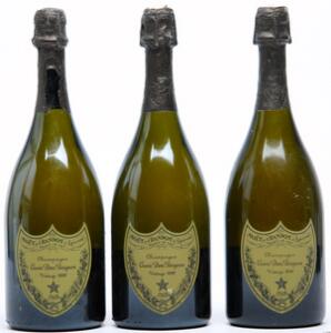 3 bts. Champagne Dom Pérignon, Moët et Chandon 1992 A hfin.