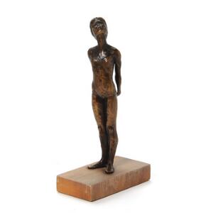 Sterett-Gittings Kelsey Ballet pige. Plaket S. G-Kelsey, 75, 285500, Royal Copenhagen. Figur af patineret bronze på træsokkel. H. 17 cm.