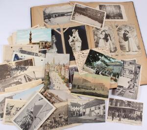 Postkort. Originalt parti gamle postkort i gammelt postkort-album samt en del løse kort. Lidt udenlandske iblandt. I alt ca. 200 kort.