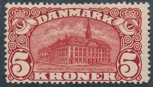 1912. 5 kr. Posthus, brunrød. Vm.III. Svagt hængslet mærke. AFA 3000.