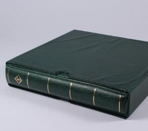 Grønland. Juleark. 1976-2010. Komplet samling i luxus Leuchtturm-album. Der er 2 ark af  2010 takket og utakket.