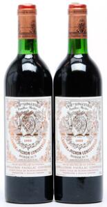 2 bts. Château Pichon Longueville Baron, Pauillac. 2. Cru Classé 1982 A-AB bn.