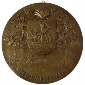 Forlæg af for- og bagside til Helsingør Bys fortjenstmedaille udformet af Harald Salomon og Hans Christian Bärenholdt, bronze, 218 mm, 1205 og 1330 g