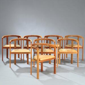 Niels J. Haugesen String Chair. Sæt på otte stole med stel af kirsebær. Rygge udspændt med sort nylonsnor. 8