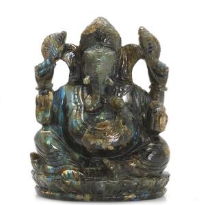 Ganesha figur udskåret af labradorit. L. ca. 9 cm. B. ca. 5,5 cm. H. ca. 12 cm.