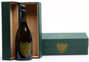 2 bts. Champagne Dom Pérignon, Moët et Chandon 1988 A hfin. Oc.