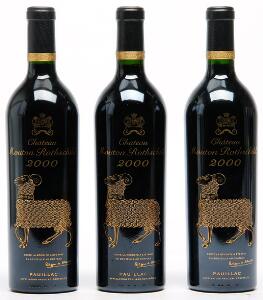 3 bts. Château Mouton Rothschild, Pauillac. 1. Cru Classé 2000 A hfin.
