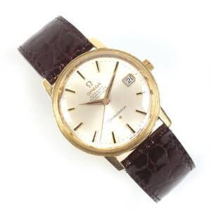 Omega Herrearmbåndsur af 18 kt. guld. Model Constellation, ref. 168.018. Chronometer certificeret automatisk værk med dato. 1960erne.