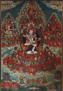 Tibetansk thangha, dekoreret i farver med buddhaer i forskellige stillinger og skyformatoner. 18. årh. Indrammet. 89 x 60 cm.