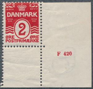 1905. Bølgel. 2 øre. Postfriskt enkeltmærke med lille oplagsnummer F 420. Sjældent