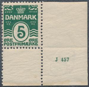 1912. Bølgel. 5 øre. Postfriskt enkeltmærke med lille oplagsnummer J 457. Sjældent
