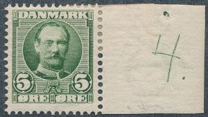 1907. Fr. VIII, 5 øre. Postfriskt enkeltmærke med lille oplagsnummer 4. Sjældent