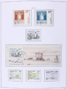 Grønland. 1935-2008. Tyndt besat samling i Stender-album med sider frem til 2010. Se fotoudsnit