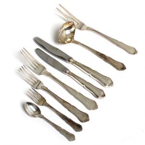 Rita. Bestik af sølv, Horsens Sølvvarefabrik, bestående af 42 dele. Vægt ekskl. dele med stål 984 gr. 42