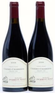 2 bts. Charmes-Chambertin Grand Cru, Henri Perrot-Minot 2006 A hfin.