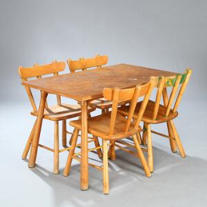 Martin Olsen, tilskrevet Spisestue af birk og bøg bestående af rektangulært spisebord samt et sæt på fire sidestole opsat på kølle ben. 5