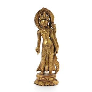Indisk figur af forgyldt bronze i form af Shiva. 20. årh. H. 27 cm.
