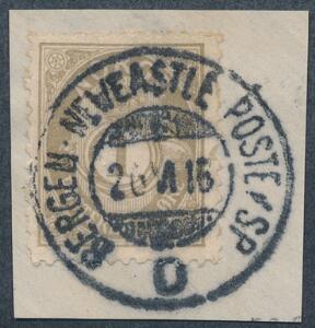 1894. Posthorn, 1 øre, brungrå. Lille klip med retvendt BERGEN-NEWCASTLE POSTEXSP. 26.VI.16