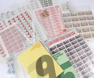 Danmark. Parti ustemplede helark og arkdele fra slutningen fra ca. 1988-1990´erne, alle uden lim. Pålydende værdi 4425 kr.