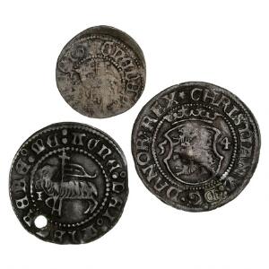 Hans, Gotland, Gote u. år, G 136, Christian III, skilling 1535 perforeret G 147, skilling 1554, H 11, i alt 3 stk.