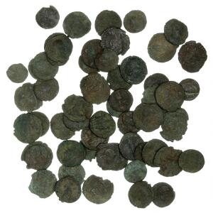 Romerske kejserdømme, lot mindre kobbermønter, ca 3.-4. århundrede e.Kr., 57 stk