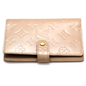 Louis Vuitton Monogram Vernis, Small agenda cover. L. ca. 14,5 cm. B. ca. 10,5 cm.