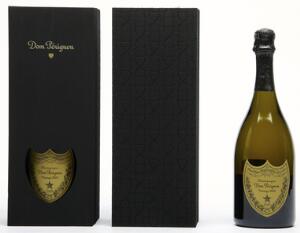 6 bts. Champagne Dom Pérignon, Moët et Chandon 2002 A hfin. Oc.