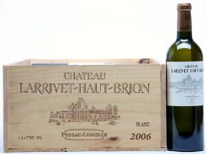 12 bts. Château Larrivet Haut Brion Blanc 2006 A hfin. Owc.