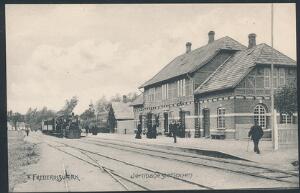 Frederiksværk Jernbanestation med Lokomotiv