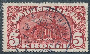 1915. 5 kr. Posthus, brunrød. Vm.IV. Variant KJØFENHAVN. Et meget smukt stemplet mærke. AFA 4200