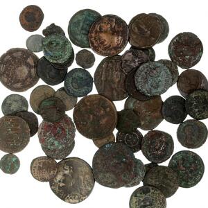 Romerske kejserdømme, 50 kobbermønter, ca. 2.-3. århundrede