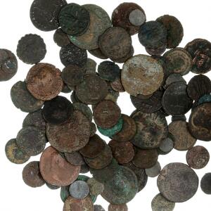 Romerske kejserdømme, 100 kobbermønter, ca. 2.-3. århundrede
