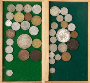 Samling af mønter fra diverse afrikanske, sydamerikanske, caribiske og mellemøstlige lande, i alt 223 stk. i varierende kvalitet med enkelte i sølv iblandt