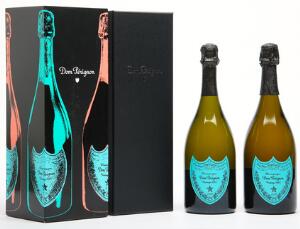 2 bts. Champagne Dom Pérignon, Moët et Chandon 2002 A hfin. Oc.