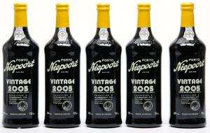 5 bts. Niepoort Vintage Port 2005 A hfin.