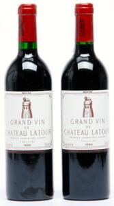 2 bts. Château Latour, Pauillac. 1. Cru Classé 1986 A hfin.
