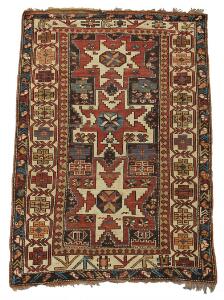 Antik Kaukasisk Lesghi tæppe, prydet med tre Lesghi stjerner. Ca. 1900-1920. 147 x 101.