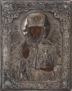 Fem div. russiske ikoner forestillende Gudsmoderen og Sankt Nikolaj. Alle dækket af rigt punslet og drevet okladenkelte forsølvede. 20. årh. 22 x 17,5, 23 5